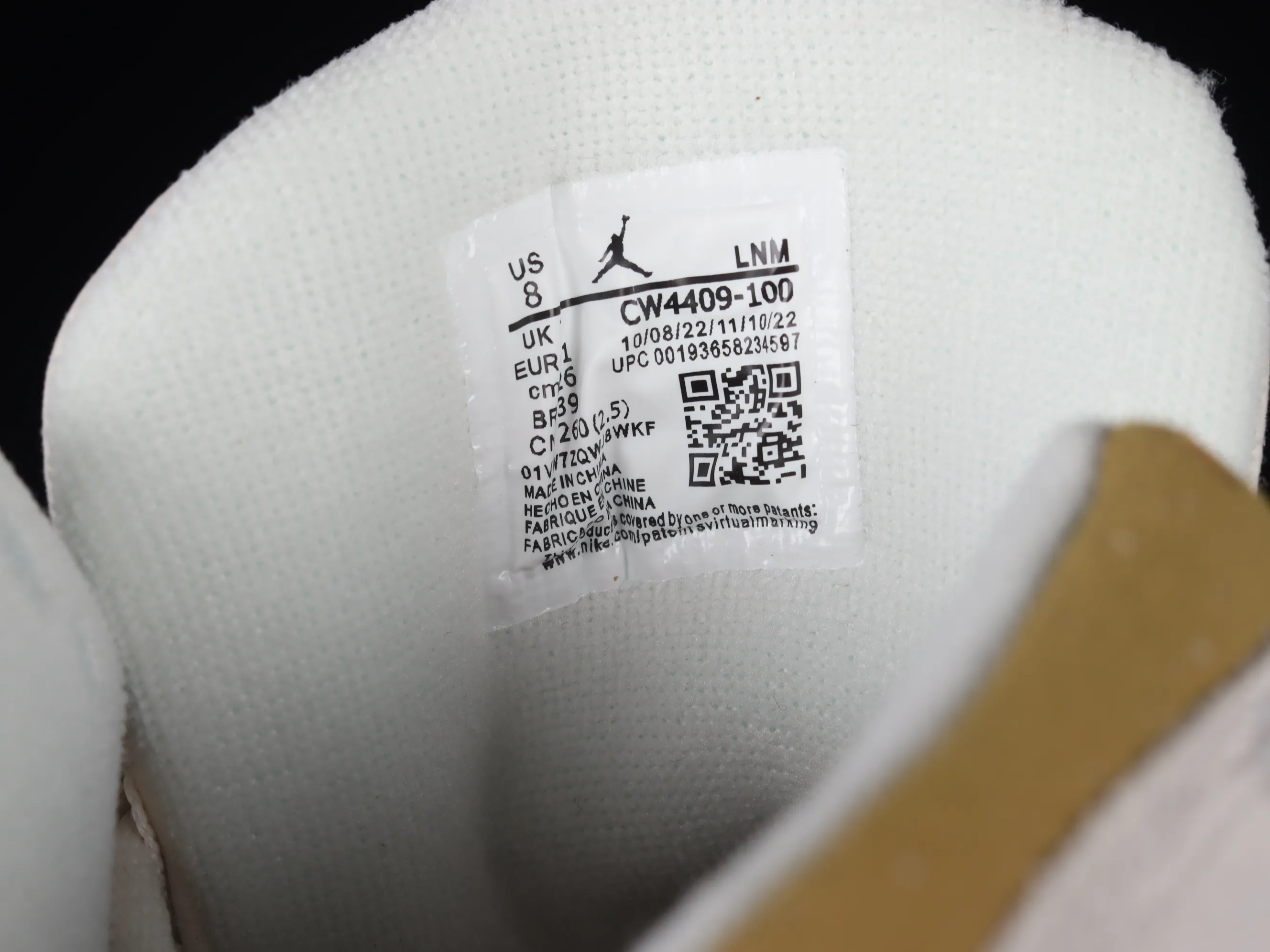 All categories Air Jordan Jordan series basketball shoes Air Jordan 13 cost-effective version Air Jordan 13 RETRO CNY AJ13 Jordan 13 celebrates the Chinese New Year Copper coins white and yellow powder CW4409-100